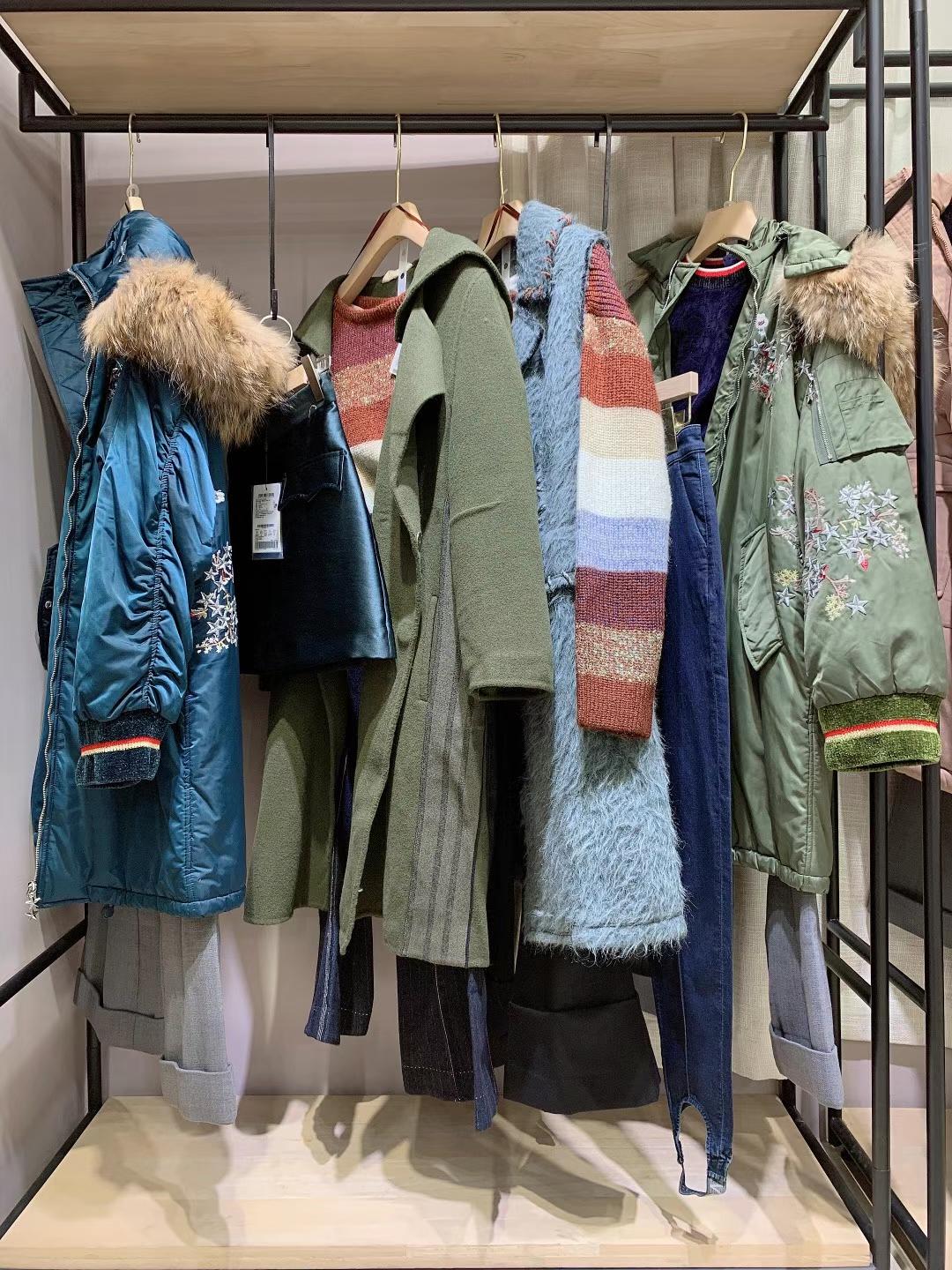 時尚高街女地素22四季裝品牌女裝尾貨貨源批發(fā) 全國一二線品牌女裝走份批發(fā)一手貨源
