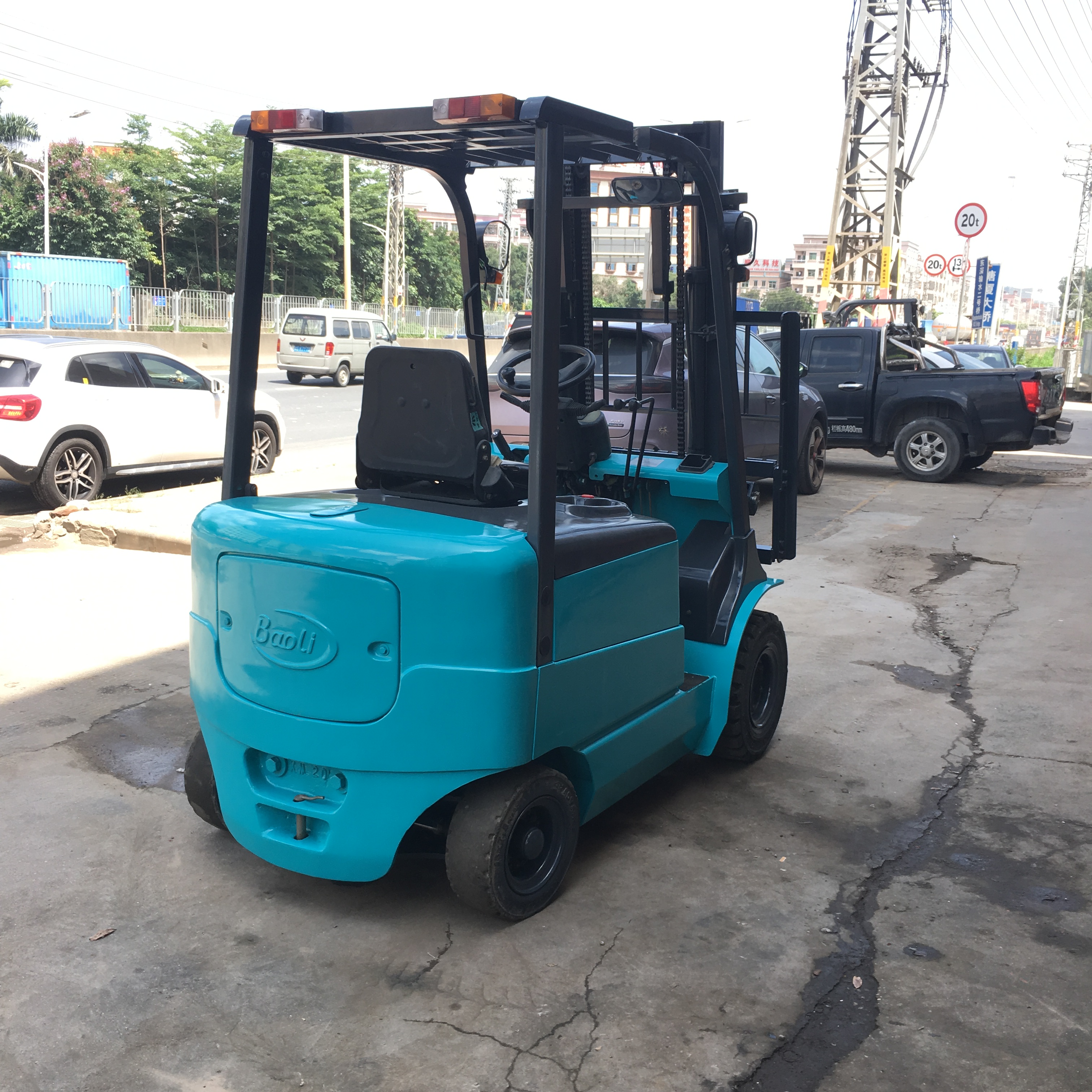 二手 2噸寶鸝電動(dòng)叉車 便宜好用環(huán)保節(jié)能電動(dòng)叉車