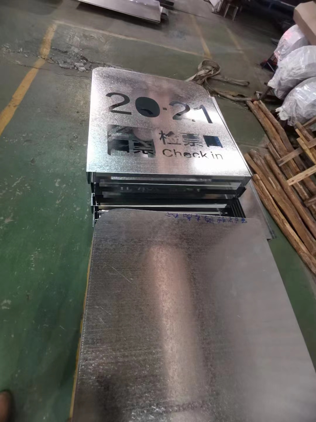 標(biāo)識指示牌訂制廠家，標(biāo)識指示牌批發(fā)價格，標(biāo)識指示牌供應(yīng)商