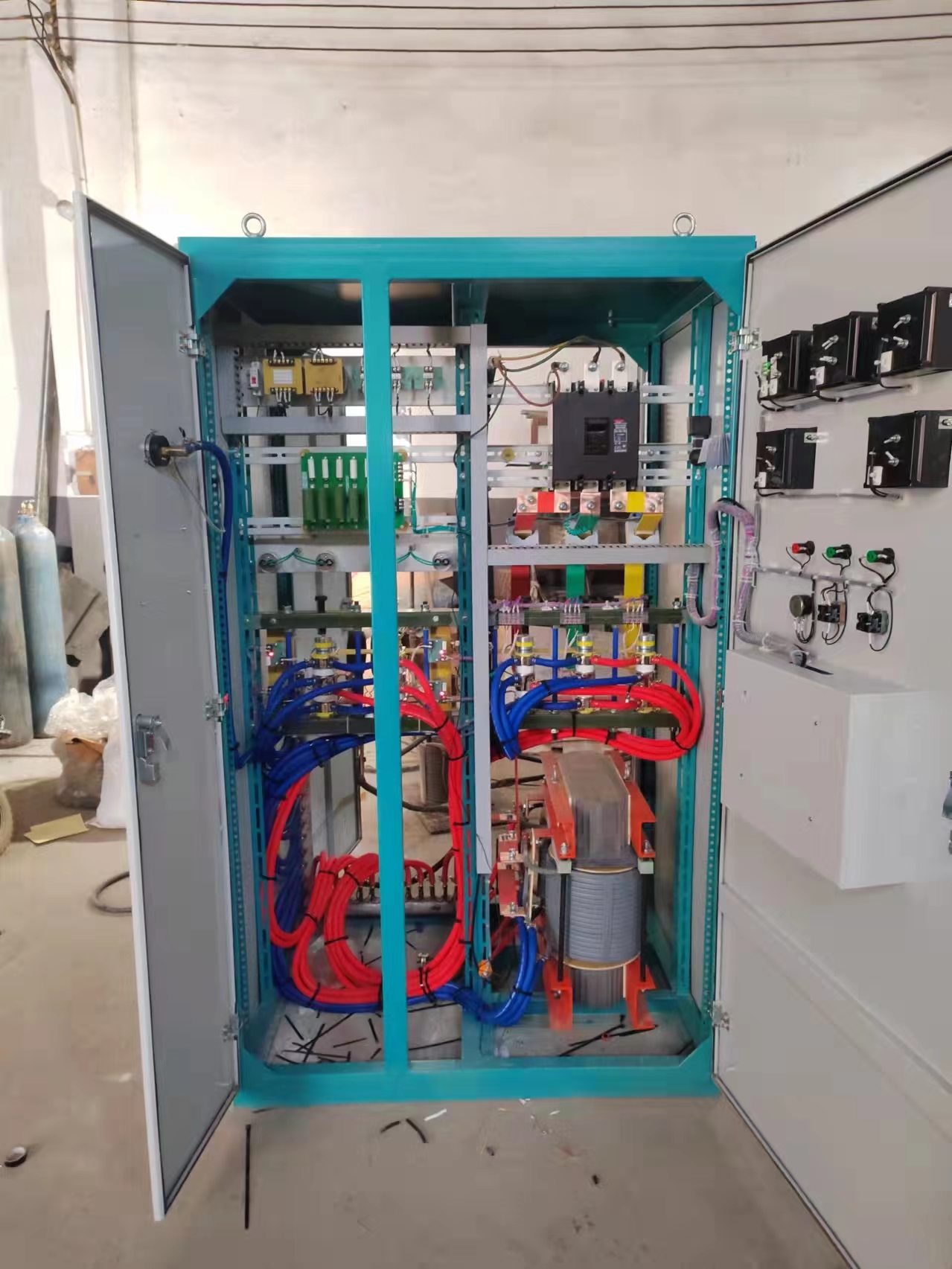 【好口碑】200KW中頻電源廠家_供貨商_報價_價格_批發(fā)價格【陜西博研創(chuàng)機電科技發(fā)展有限公司】