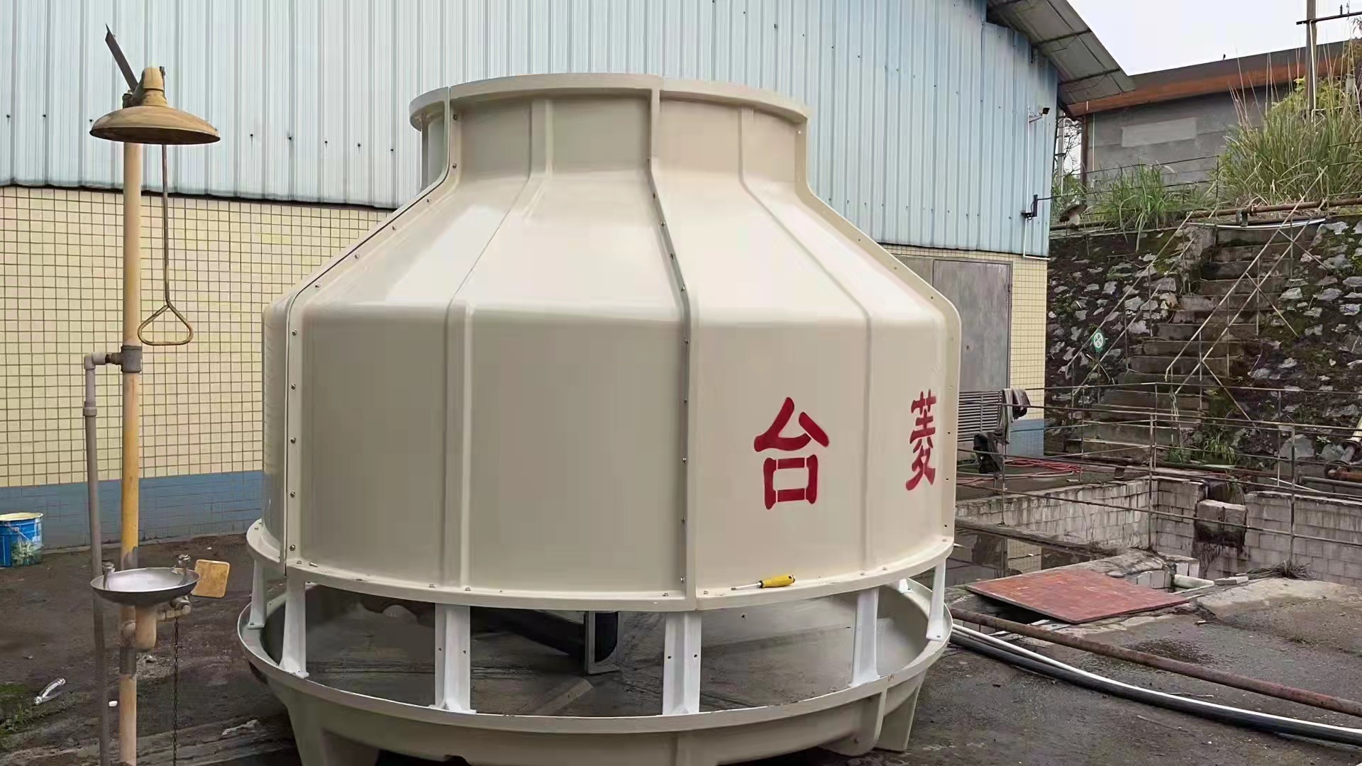 廣州玻璃鋼冷卻塔廠家-涼水塔廠家-散熱冷卻塔供應(yīng)