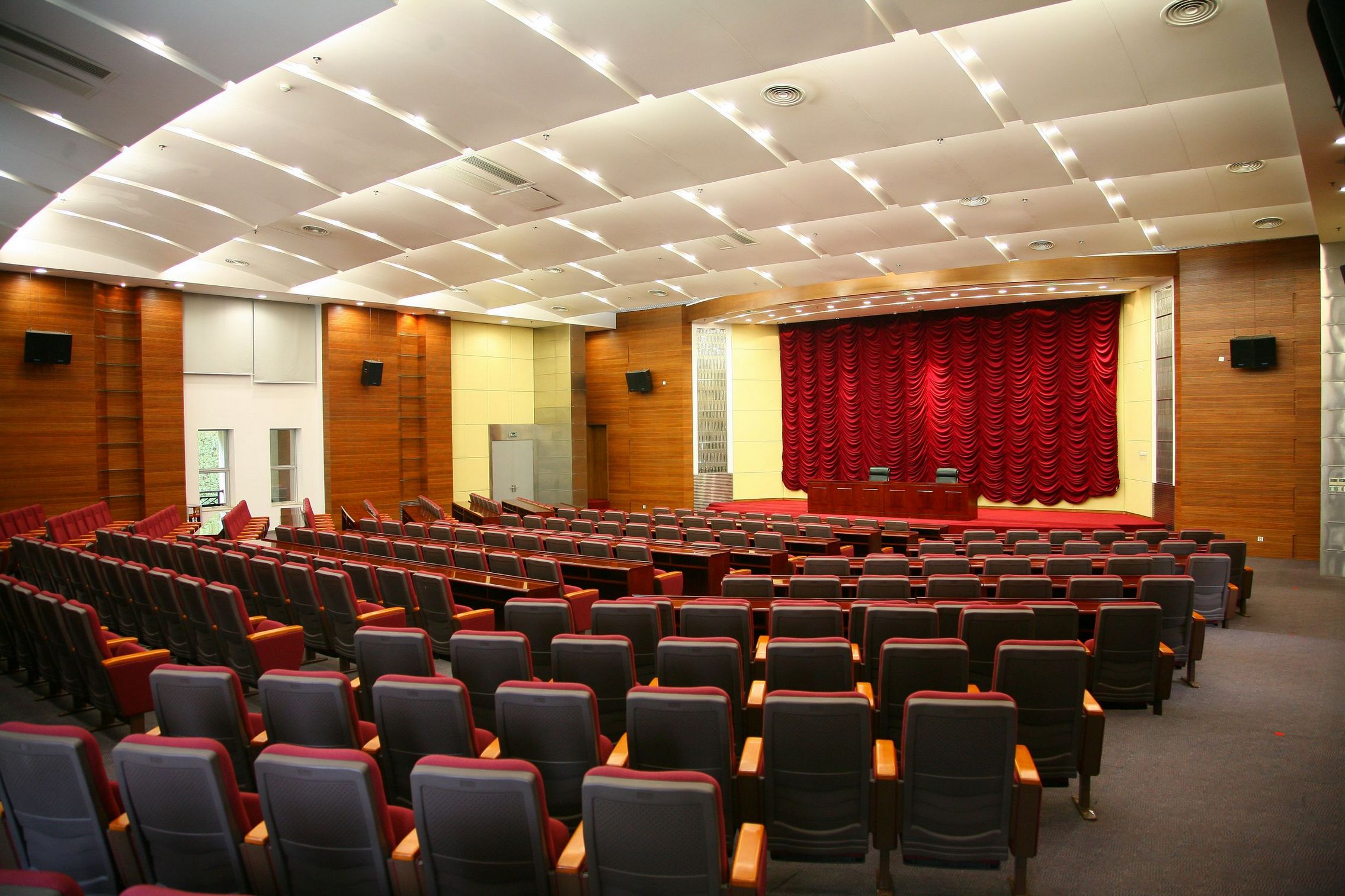 江蘇南京宴會(huì)廳音響公司-會(huì)議室音響設(shè)備