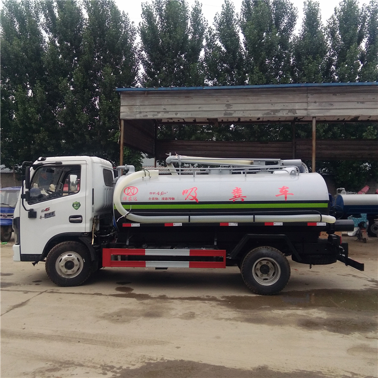 內(nèi)蒙古多功能吸糞車批發(fā) 養(yǎng)殖場化糞池抽糞車廠家供應(yīng)