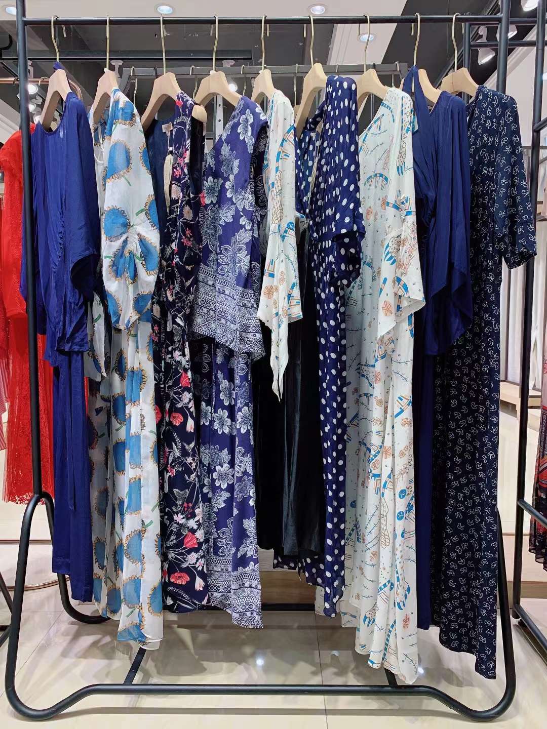 正品下架女裝維珈 2022夏品牌折扣女裝庫存尾貨走份