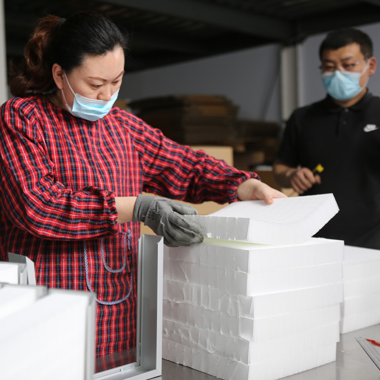 實(shí)驗(yàn)室板框式過濾器*專用空氣過濾網(wǎng)過濾設(shè)備定制  新風(fēng)系統(tǒng)過濾器