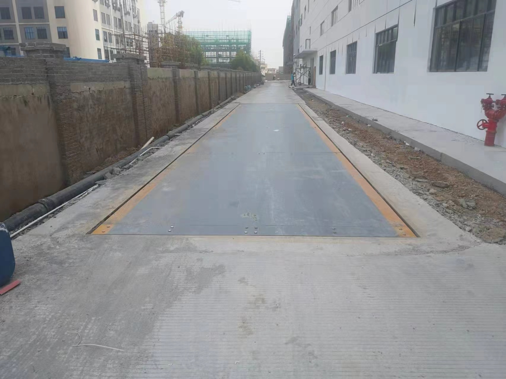 地磅廠家 電子汽車衡 加油站用大噸位地磅 專業(yè)生產(chǎn) 革利地磅