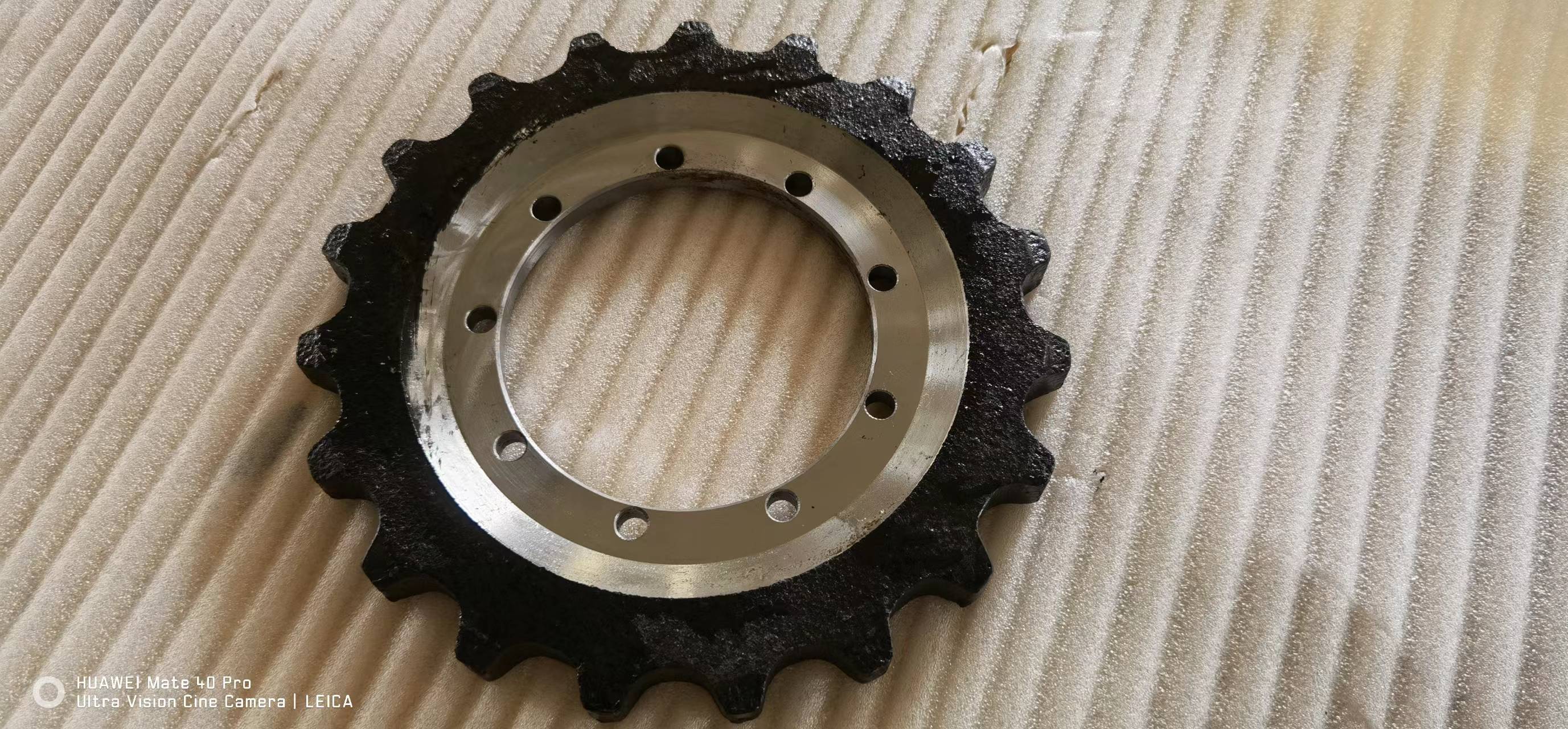 廣西山推17驅(qū)動輪價格 加強型防脫履帶驅(qū)動輪