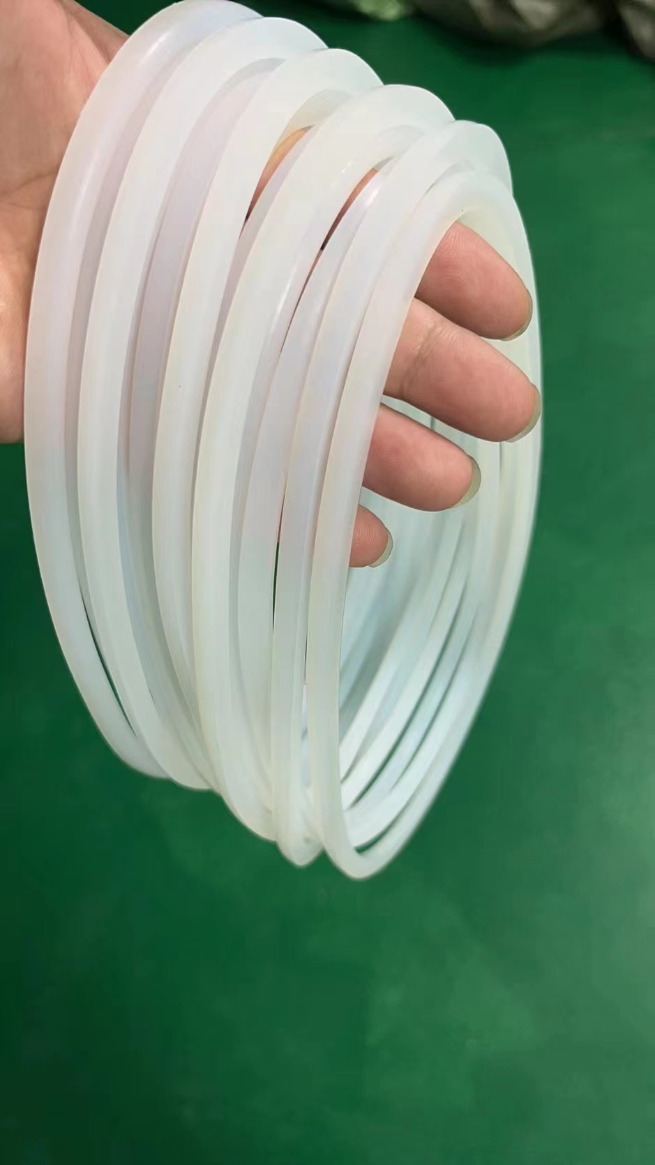 精密硅膠膠圈加工、生產(chǎn)、廠家電話、價(jià)格【惠州市富仕佳科技有限公司】