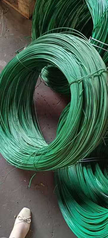 石方包塑絲，鍍鋅鋼絲；包皮細(xì)鐵繩；涂塑冷拔絲；金屬鐵絲