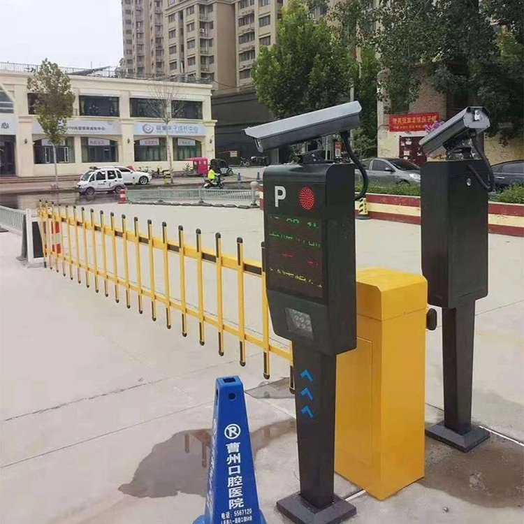 自動停車場收費系統(tǒng) 智能識別道閘 東莞自動停車場收費系統(tǒng) 車牌識別道閘 智能停車場識別系統(tǒng)供應(yīng)-廠家-價格