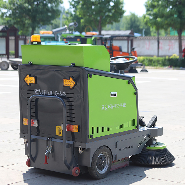 駕駛式掃地機(jī) 商場電動掃地車 戶外室內(nèi)清掃車