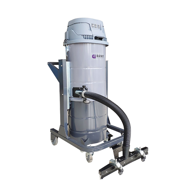 菏澤3600w大功率吸塵器工業(yè)用工廠車間倉庫粉塵干性垃圾吸塵車