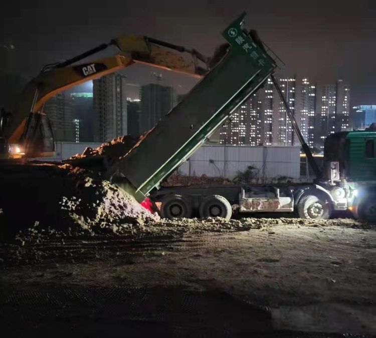 義烏建筑工地垃圾清運(yùn)價(jià)格，裝修垃圾清理電話 義烏建筑垃圾清運(yùn)電話