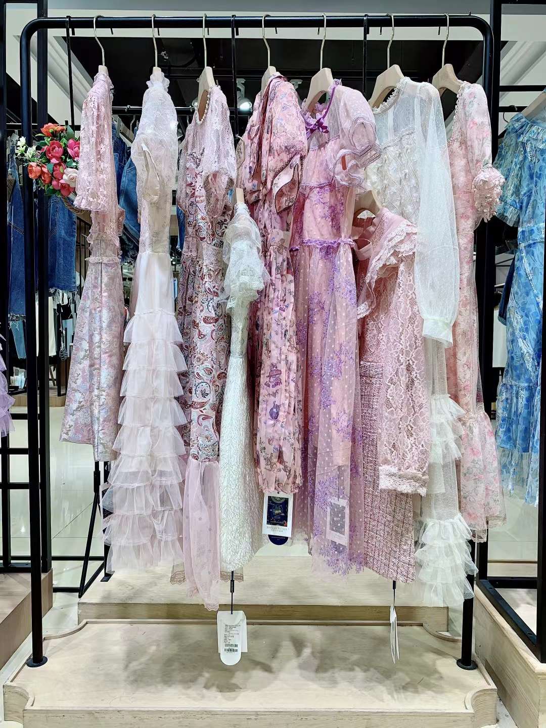 意大利高定奢品【杰茜卡的秘密】22當(dāng)季新款女裝專柜同步折扣貨源批發(fā) 法式古復(fù)名 品女裝走份批發(fā)貨源