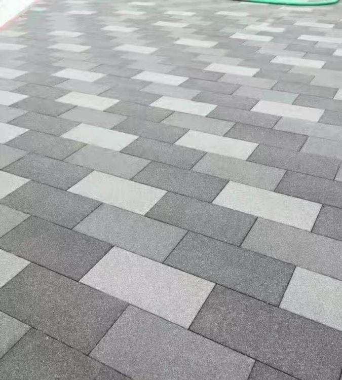 生態(tài)陶瓷透水磚 吸水 防滑 使用壽命長 性價(jià)比更高