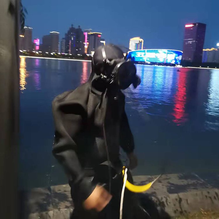 管道清洗電話 市政排水管道疏通 一個電話預(yù)約上門