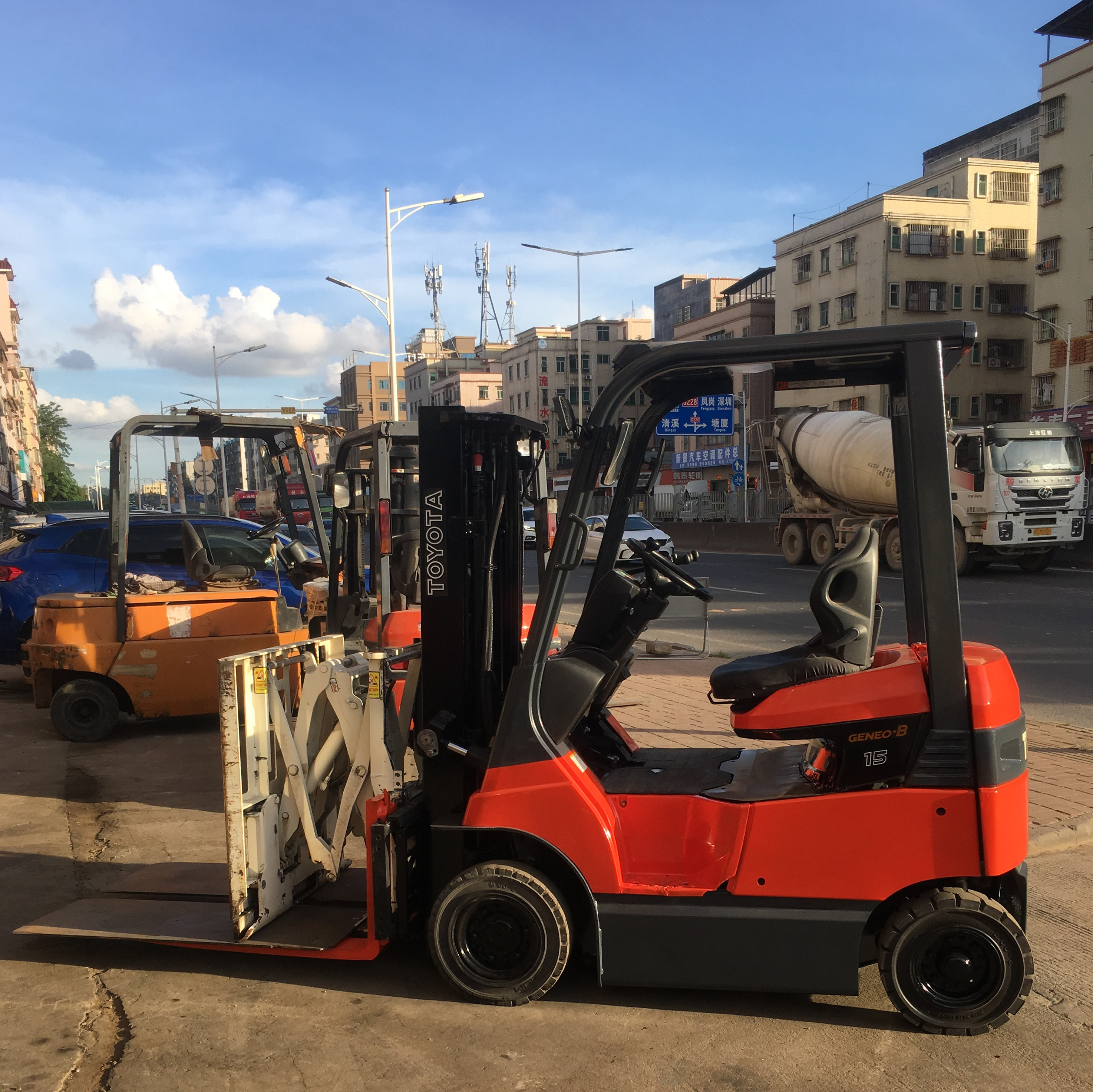 推拉器電動叉車 1.5噸豐田電動叉車配推拉器