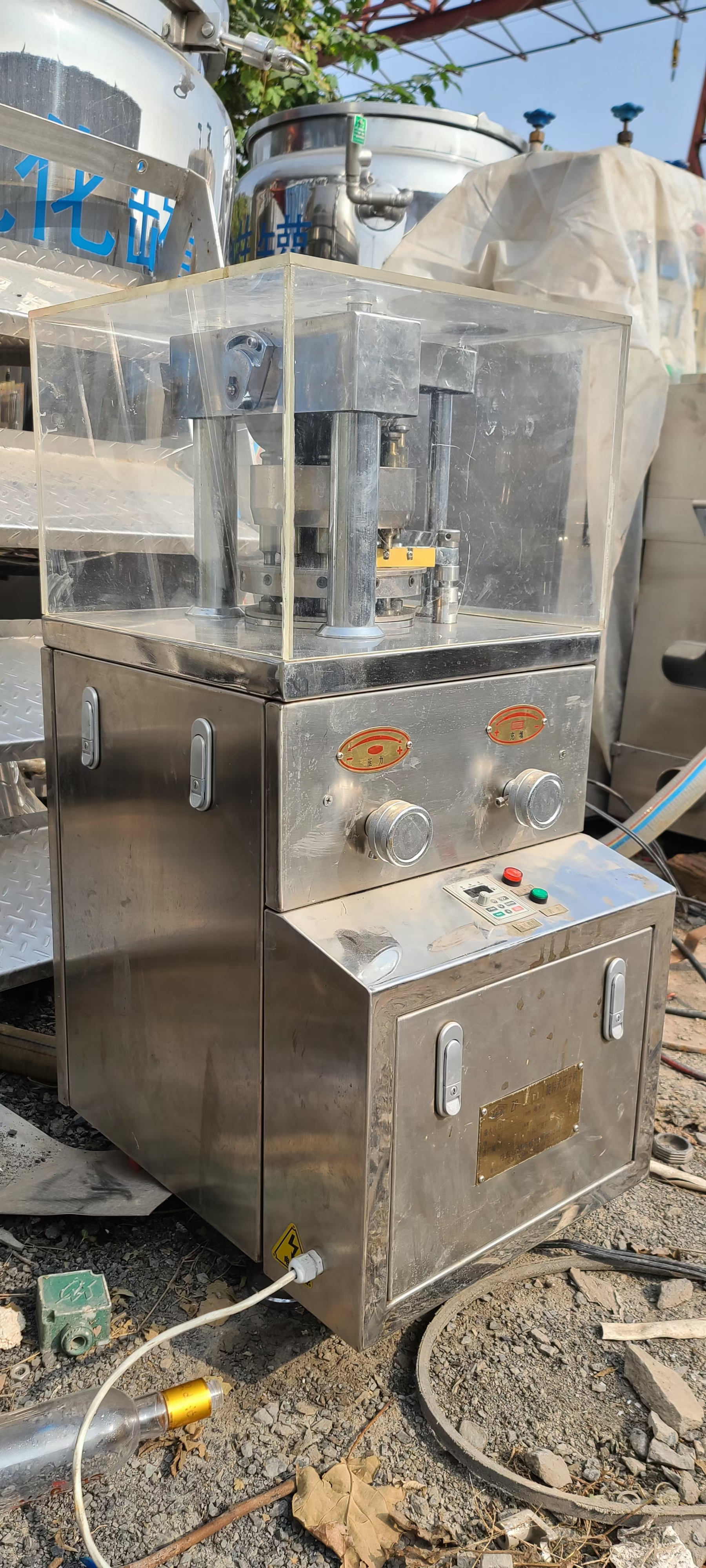 深圳二手旋轉(zhuǎn)式壓片機(jī)批發(fā)價(jià)，二手旋轉(zhuǎn)式壓片機(jī)供貨商