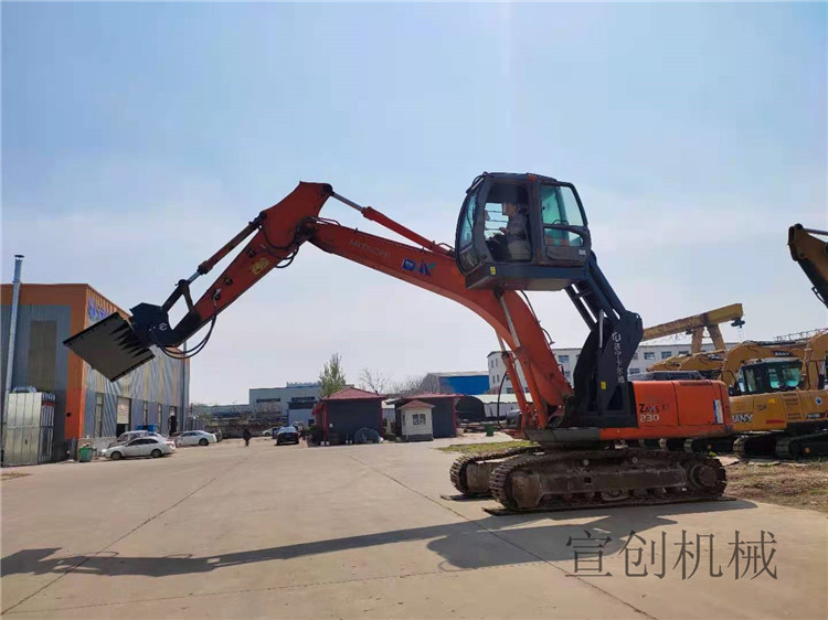 日立200 挖掘機(jī)駕駛室升高定制廠(chǎng)家 改裝駕駛室挖機(jī)  日立200 挖掘機(jī)升降駕駛室定制