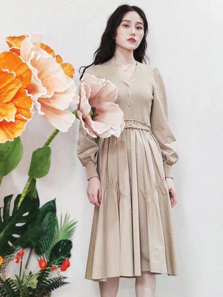 璞秀女裝品牌服飾為尾貨批發(fā)貨源批發(fā)市場 杭州品牌折扣女裝打包走份