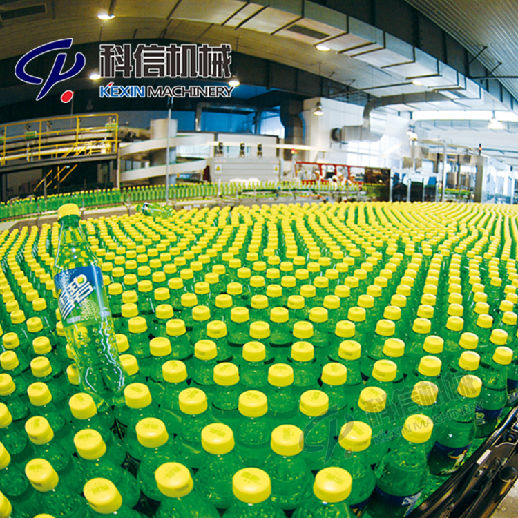 全自動碳酸飲料生產(chǎn)設(shè)備全套含氣碳酸飲料生產(chǎn)工藝