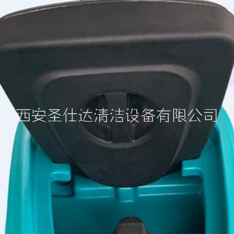 手推式洗地機T35 西安特沃斯洗地機 餐廳地面清潔設(shè)備