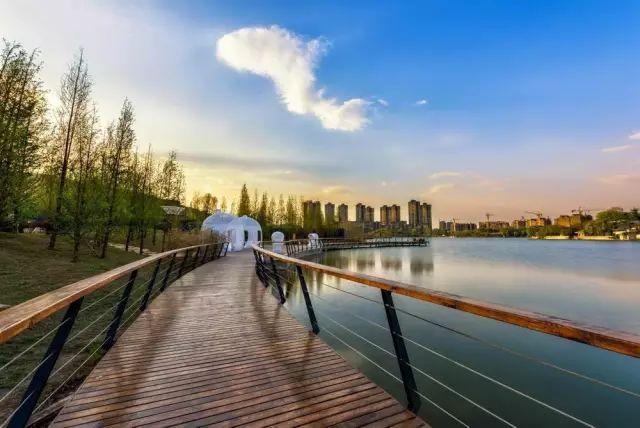 深圳玻璃景觀設(shè)計(jì)-玻璃景觀設(shè)計(jì)報(bào)價(jià)-玻璃景觀安裝公司熱線電話 玻璃景觀棧道