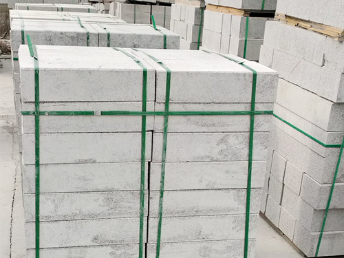 花崗巖路沿石批發(fā)廠家  花崗巖路沿石多少錢