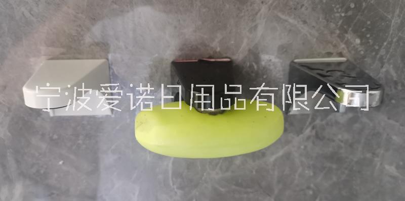 跨境熱銷 倒掛磁吸香皂架 夏季洗澡自備肥皂瀝水肥皂盒