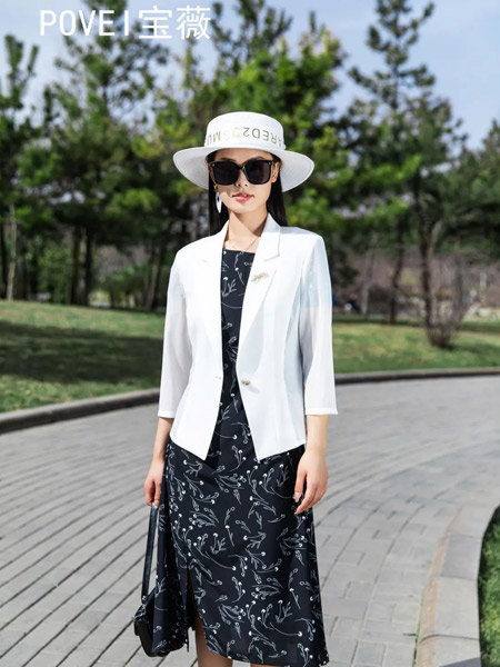 寶薇 女裝品牌折扣批發(fā)特價清倉一手服裝貨源
