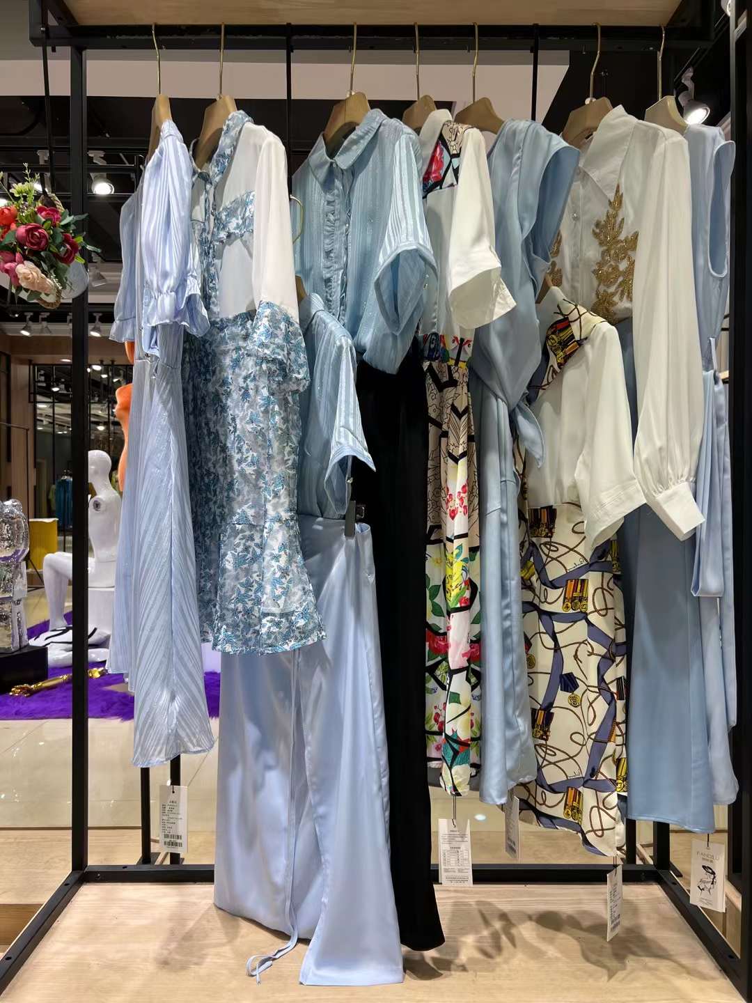 【梵蒂璐】22夏品牌折扣女裝走份 哪里有廣州品牌女裝折扣專柜下架貨源