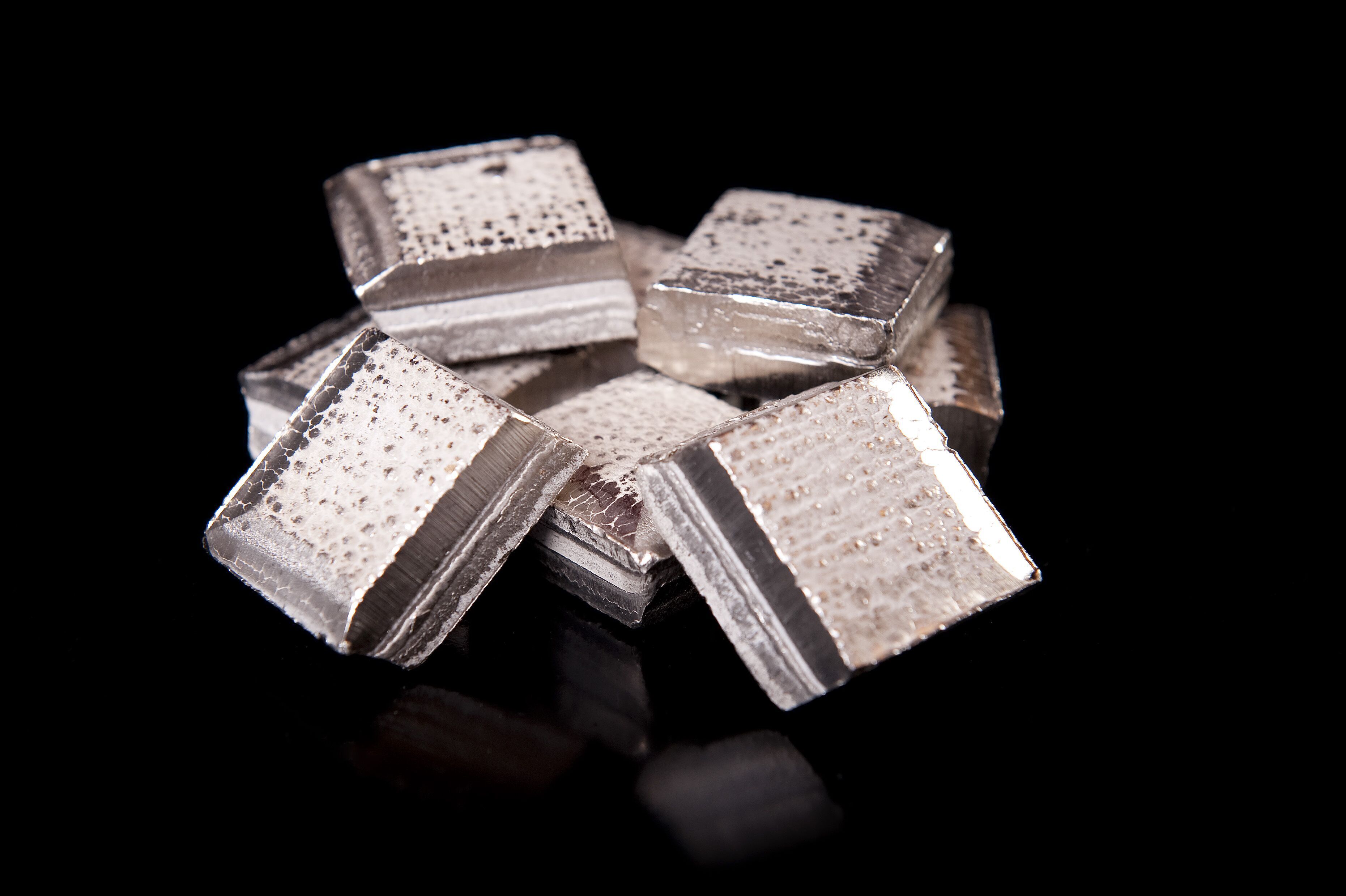 供應(yīng)挪威鷹橋牌*1*1鎳角,4*4鎳角,鎳板,電鍍*鎳角,挪威鎳角 電解鎳角