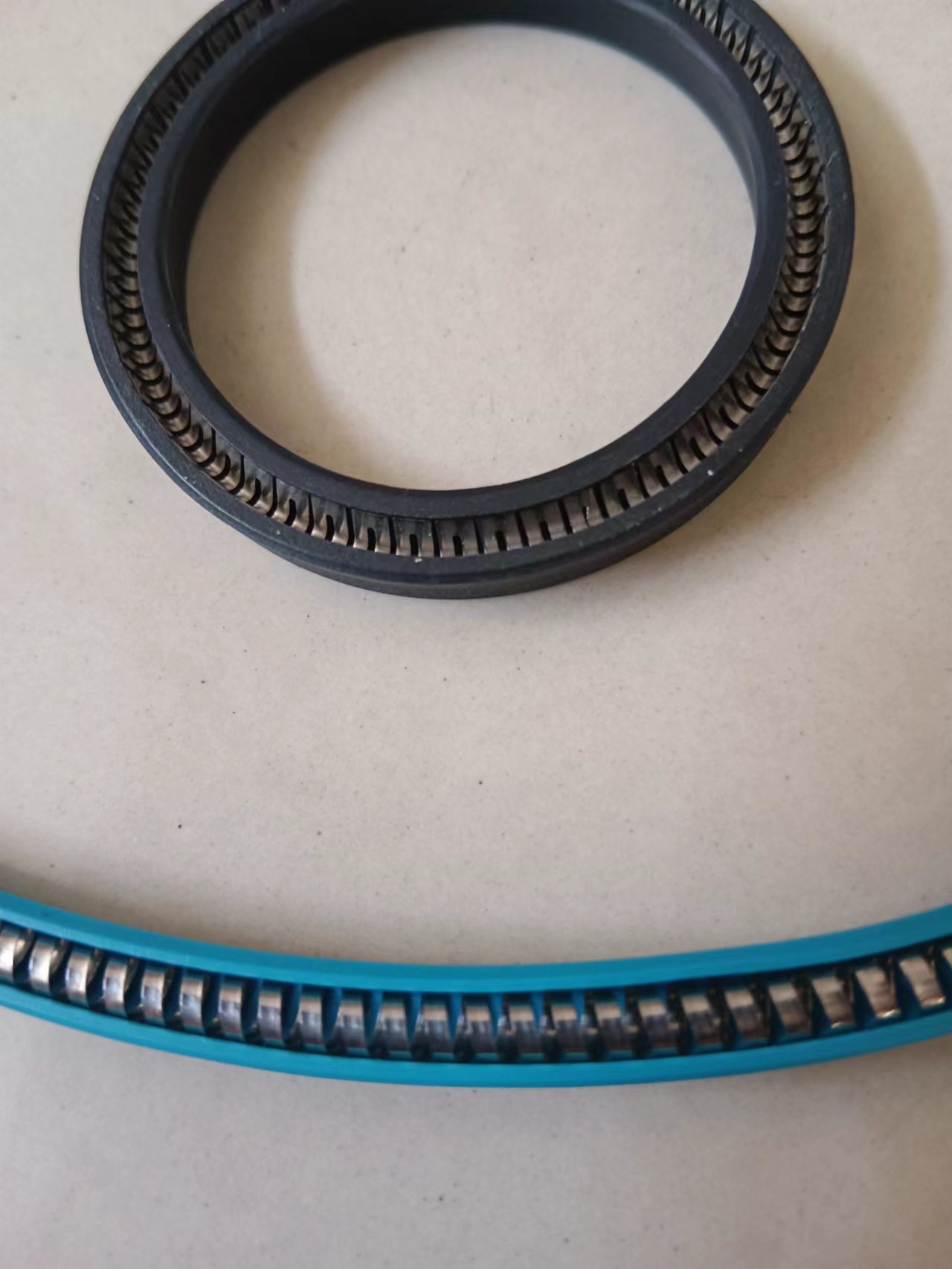 內(nèi)壓彈簧密封圈/廠家/供應(yīng)商