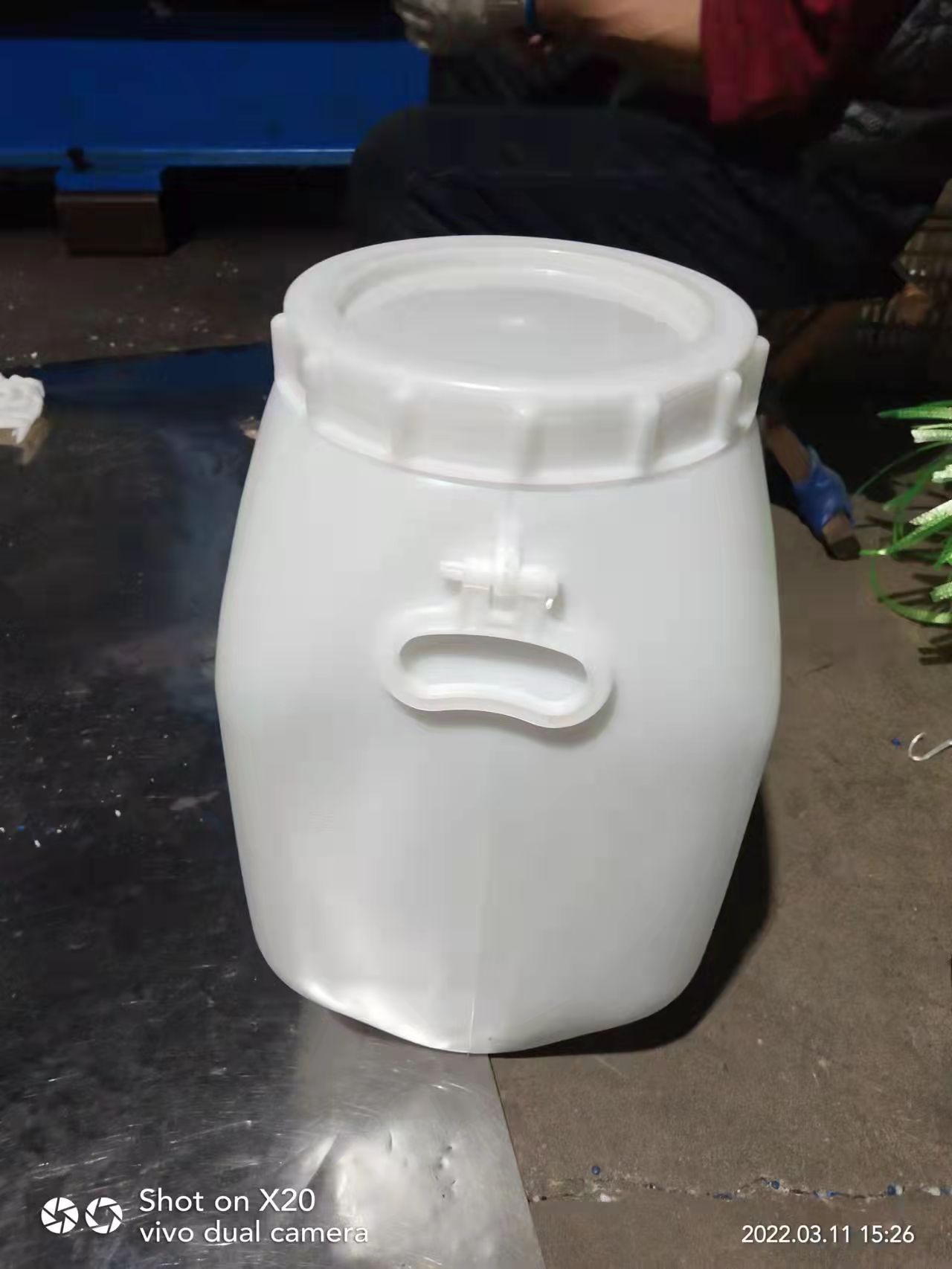 環(huán)保加厚帶蓋圓桶加工定制廠家 50升塑料桶加工-報價-批發(fā)價格-現(xiàn)貨