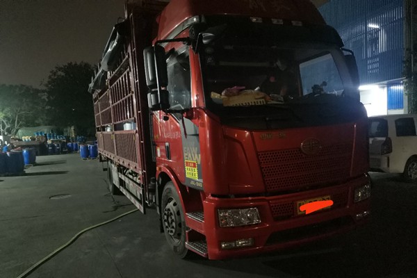 新鄉(xiāng)市至青島長(zhǎng)途大件貨運(yùn) 轎車(chē)托運(yùn) 整車(chē)零擔(dān)快運(yùn)直達(dá)全國(guó)      新鄉(xiāng)市直達(dá)青島專(zhuān)線(xiàn)運(yùn)輸