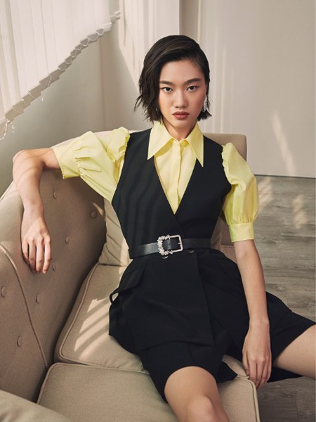 深圳撤柜下架女裝姚領(lǐng)22品牌尾貨批發(fā)貨源 精 品女裝一手貨源