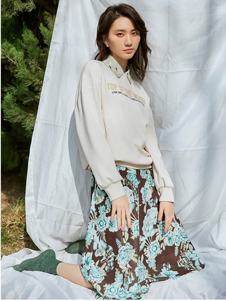 品牌折扣女裝 思慕緹2022 大 牌女裝剪標(biāo)直播間庫存尾貨貨源進(jìn)貨渠道