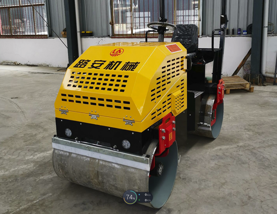 目前2噸壓路機(jī)1 振動(dòng)壓路機(jī) 雙鋼輪壓路機(jī)現(xiàn)貨