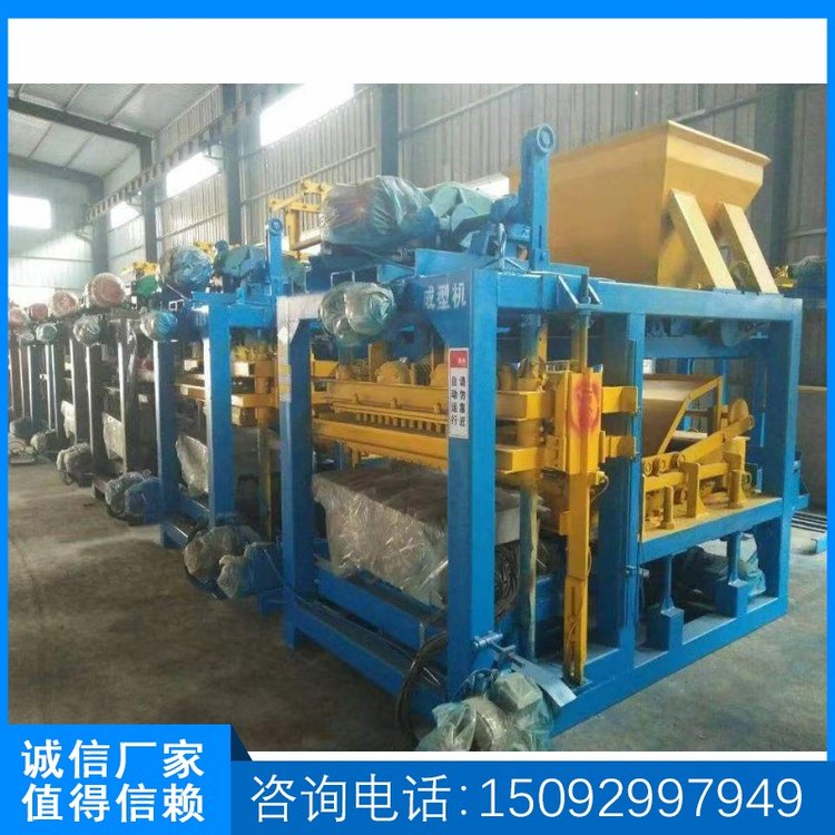 水泥磚機(jī) 制磚機(jī)設(shè)備 數(shù)控機(jī)械操作簡(jiǎn)單 眾科制磚生產(chǎn)線