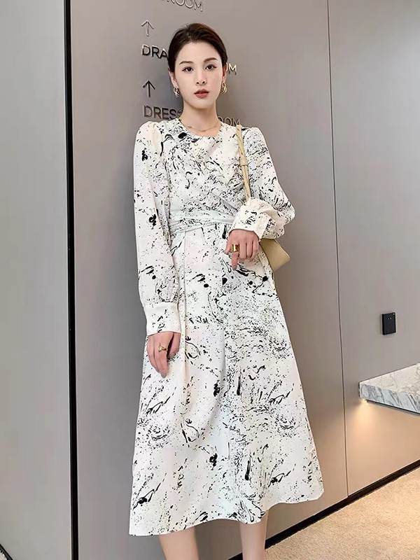 撤柜女裝品牌 珂希莉2022秋冬 折扣女裝尾貨公司的品牌是不是專柜回來的？