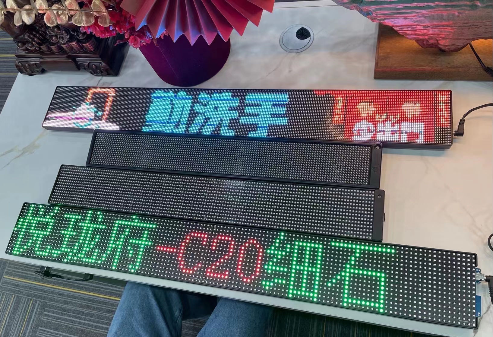 車載led屏,攪拌罐車LED顯示屏,攪拌車LED車內(nèi)指示屏路怒寶2.0