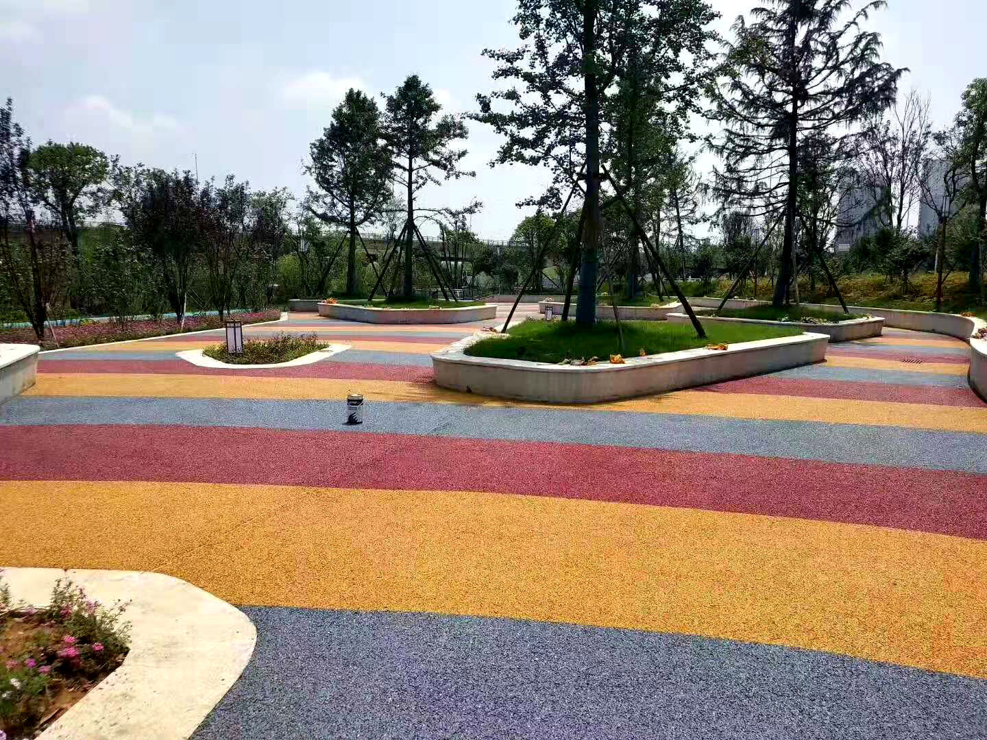 西安透水路面，彩色瀝青路面用途 透水路面道路工程