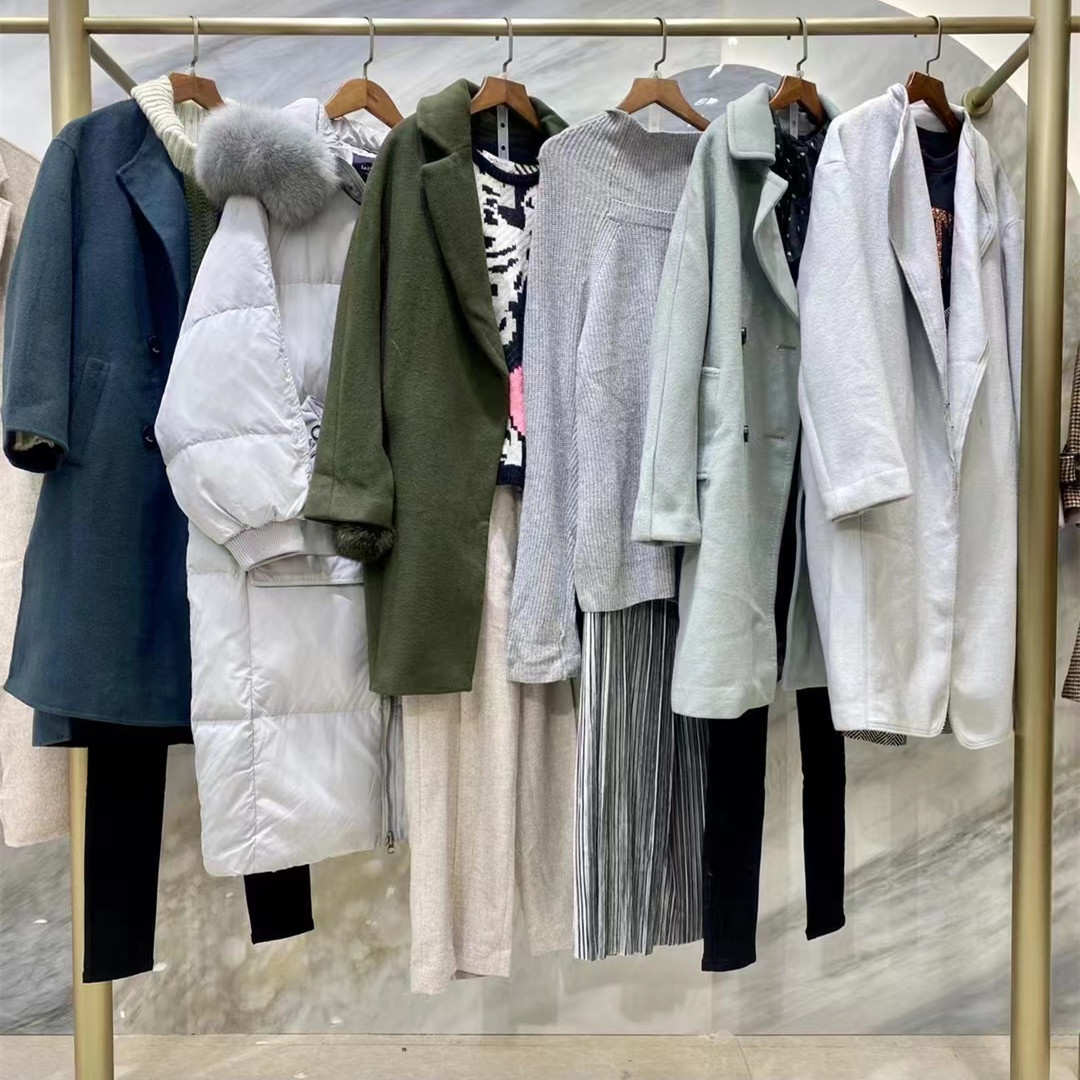 怡夕飾品女裝庫存批發(fā)貨