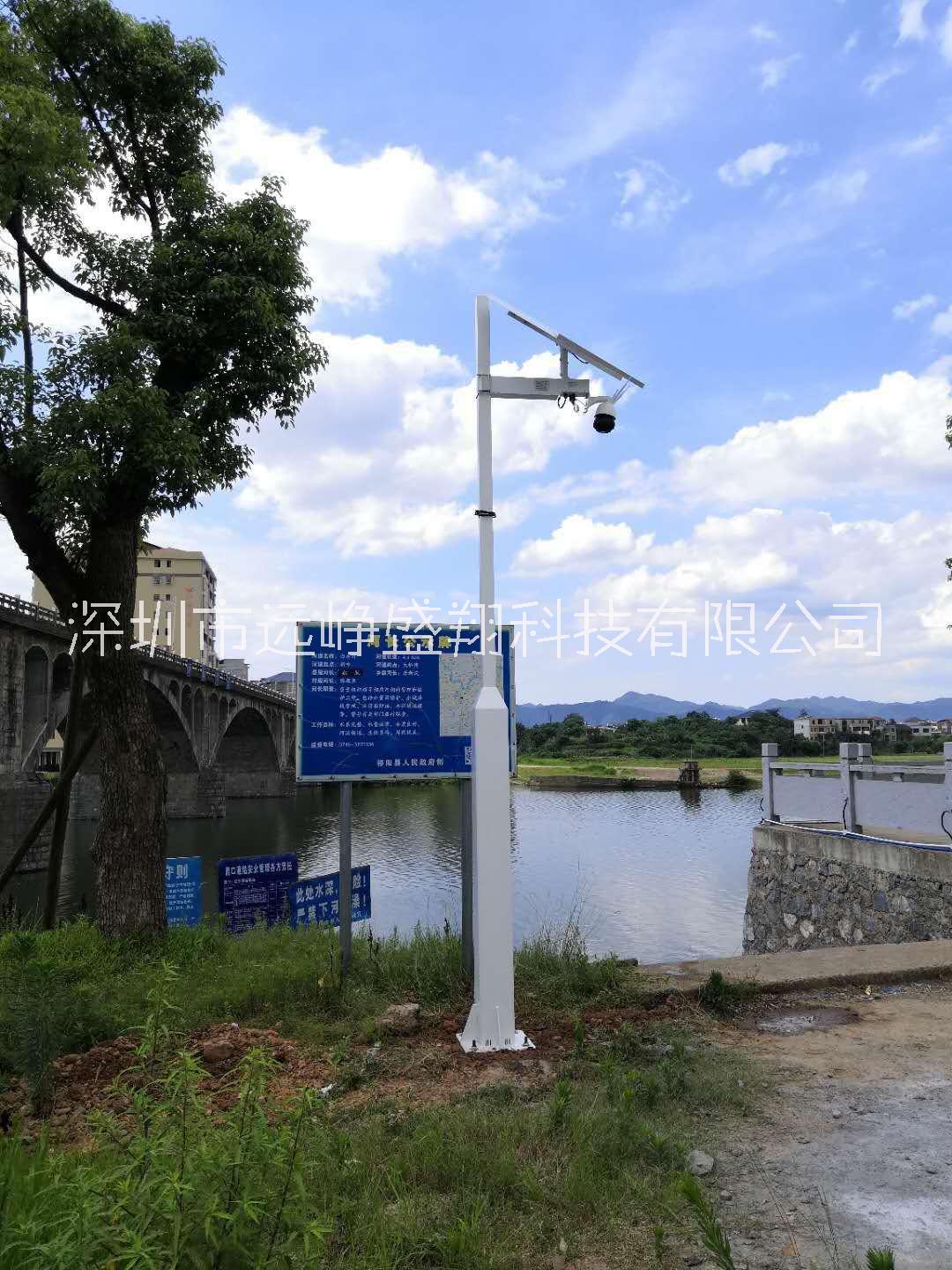 太陽能一體燈廠家 太陽能監(jiān)控一體機(jī)廠家