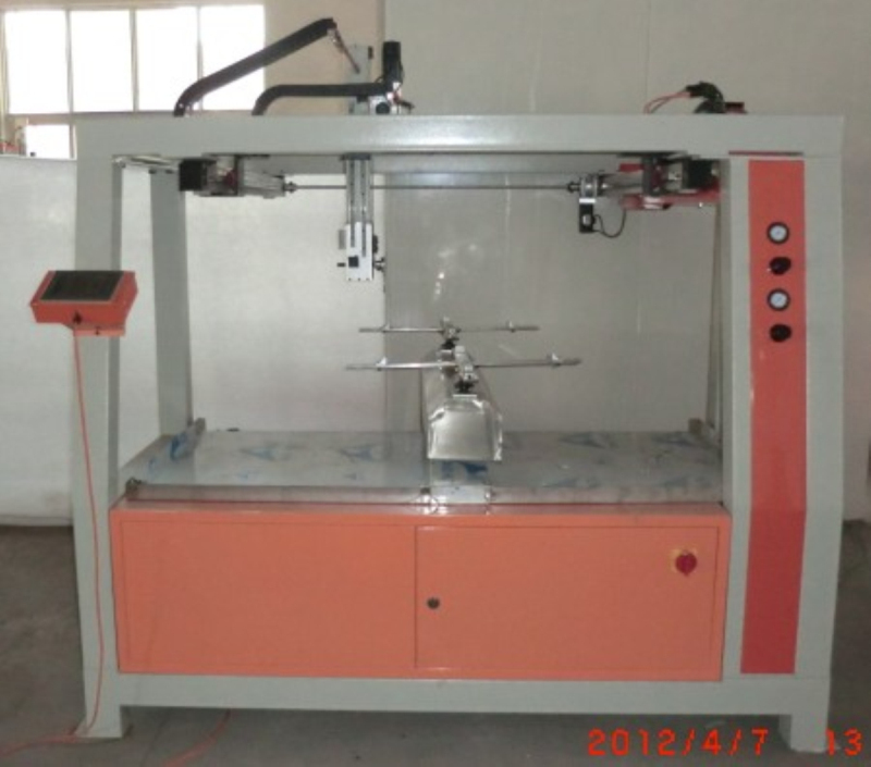 江蘇五軸單盤往復(fù)噴涂機(jī)廠家，批發(fā)，報(bào)價(jià)【蘇州南鑫自動(dòng)化設(shè)備有限公司】