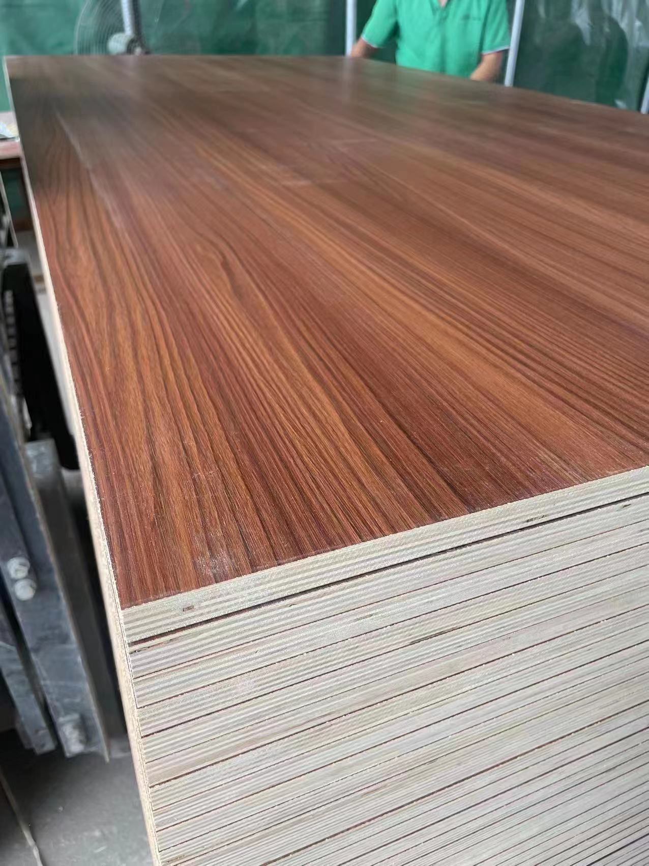 B1級(jí)工程全防阻燃膠合板 阻燃絕緣橡膠板 生產(chǎn)基地