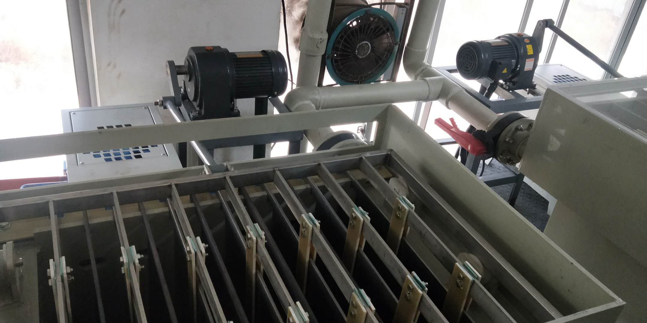 電解黃金精煉-電解金設(shè)備-電解提 電解黃金精-電解金設(shè)備-電解提純