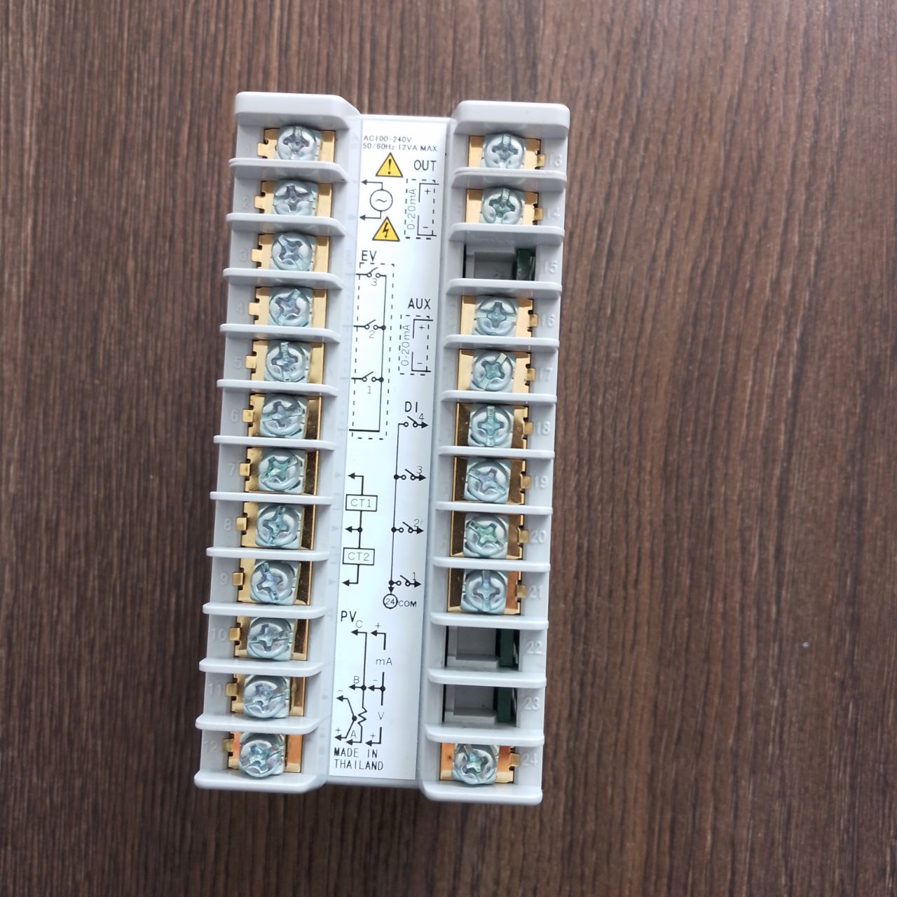 山武+山武SDC35溫控表