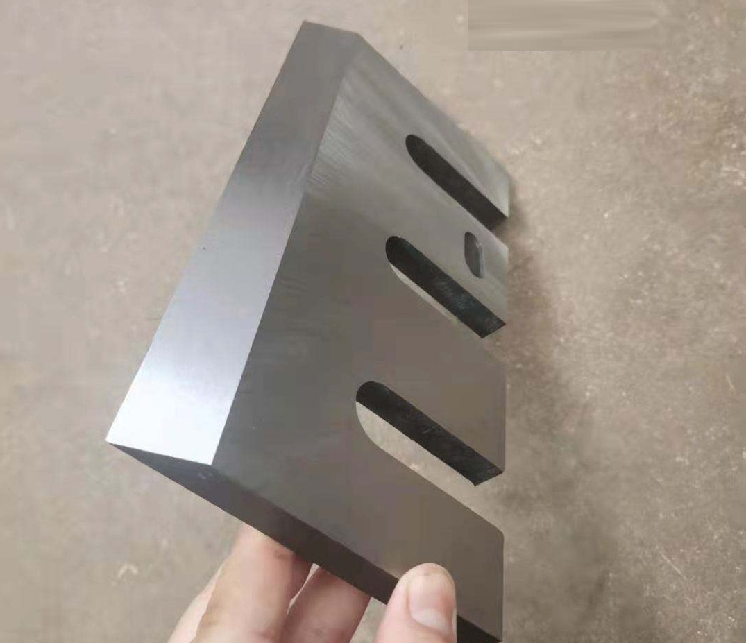 廣東粉碎機*定制工廠出廠價銷售批發(fā)報價熱線電話