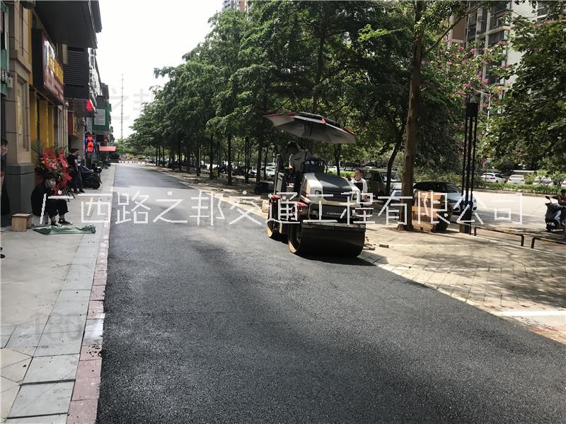 柳州市政瀝青路面施工公司  做瀝青路面公司 瀝青路面廠家